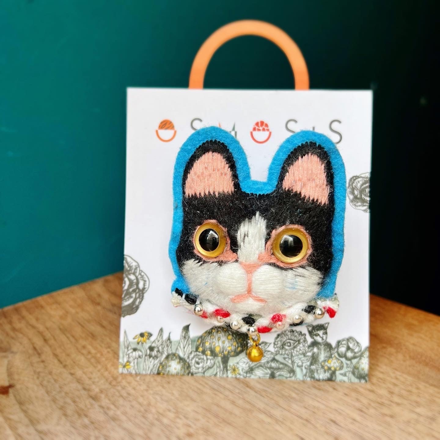 Tuxedo Cat Handmade Yarn Brooch
