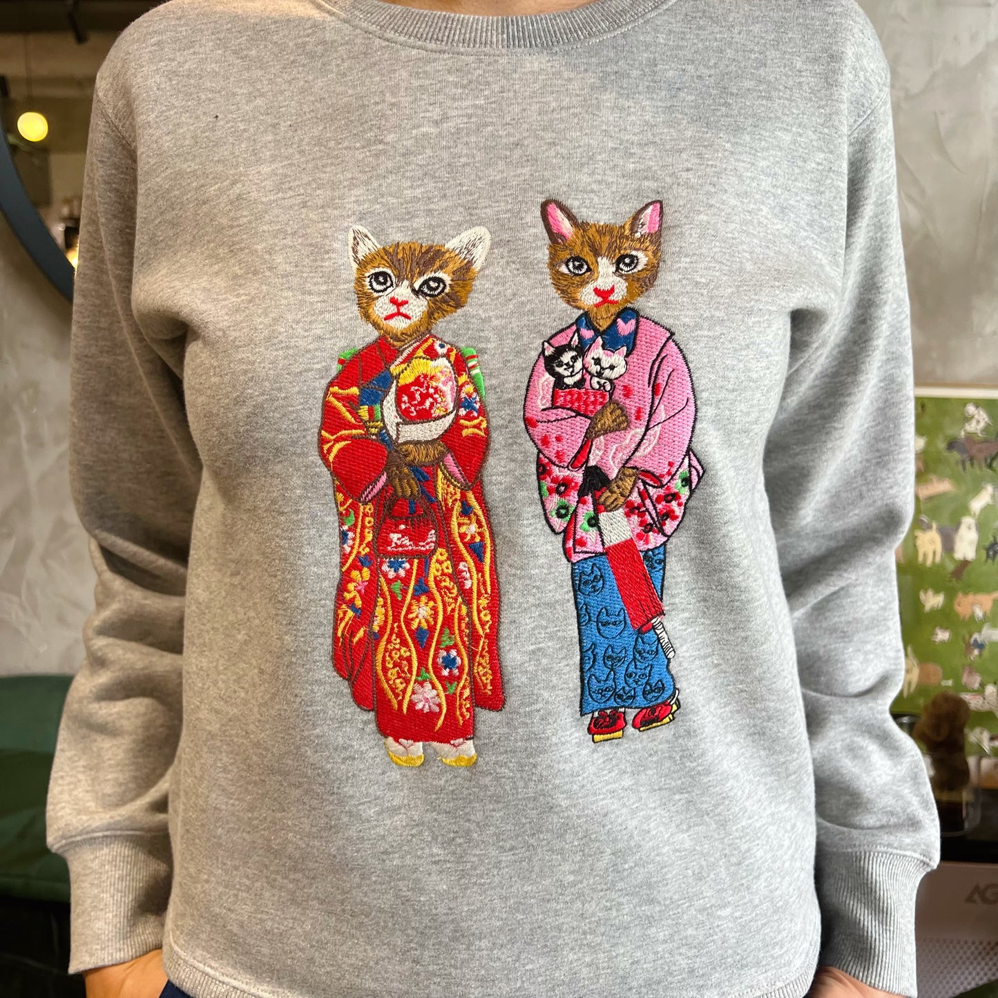 Kimono cat embroidery sweatshirt