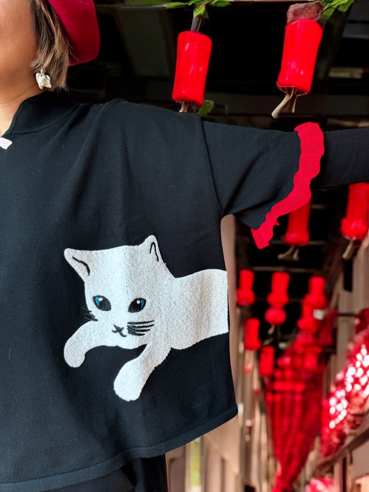 Chinese collar cat embroidery sweater