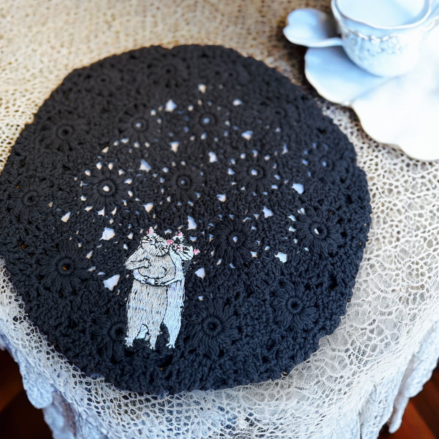 Crochet and lace embroidery beret