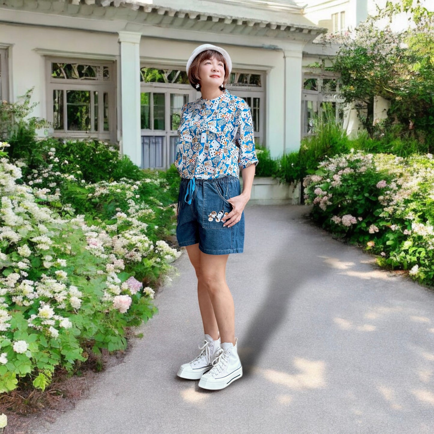 Cat embroidery denim shorts