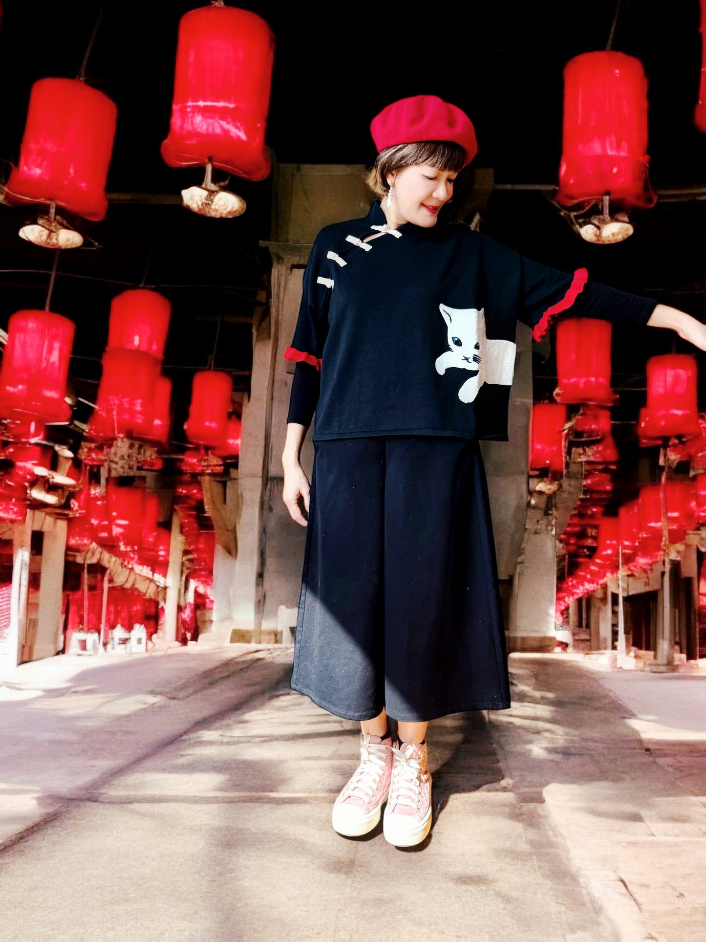 Chinese collar cat embroidery sweater