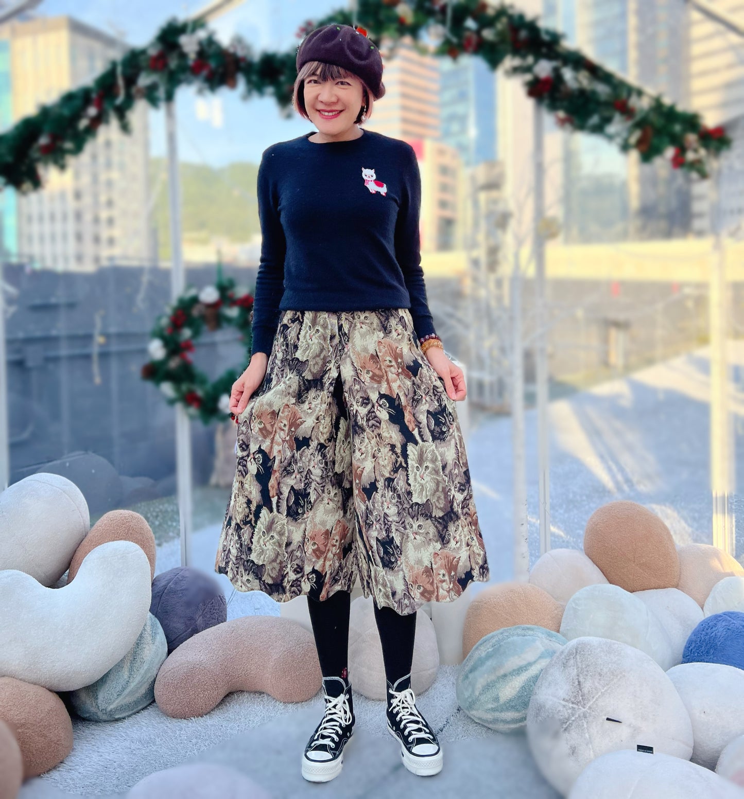 Traditional cat jacquard fabric skirt pants