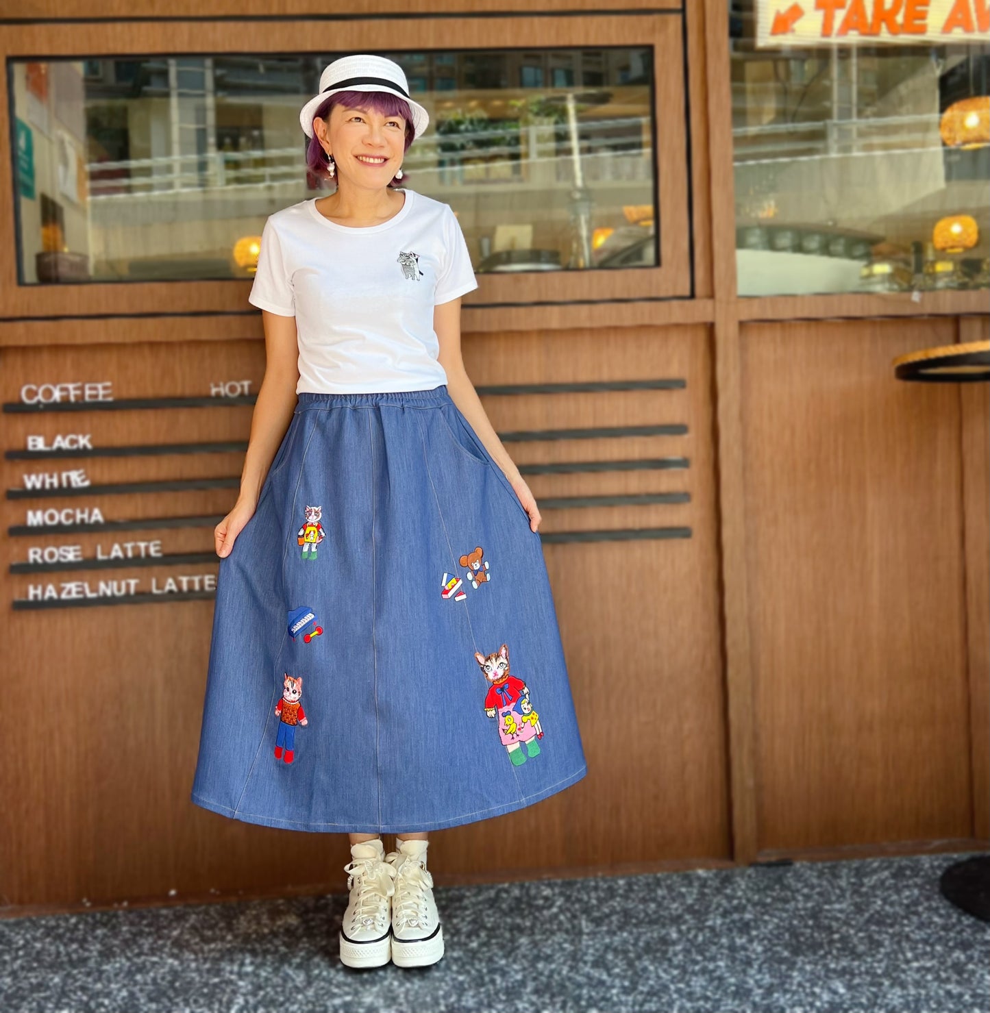 Showa kitten embroidery denim skirt