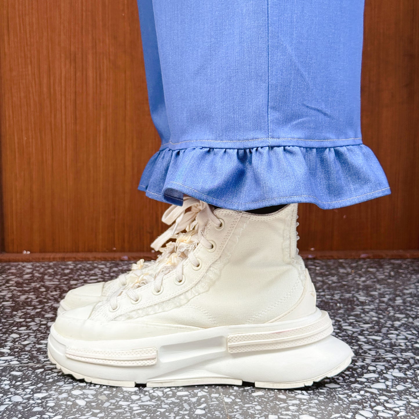 Happy animals embroidery denim pants