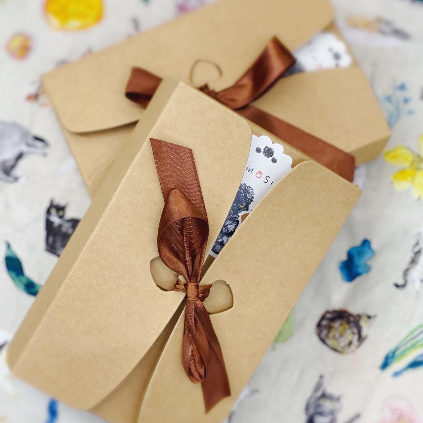 Little Grey Handmade Yarn Brooch