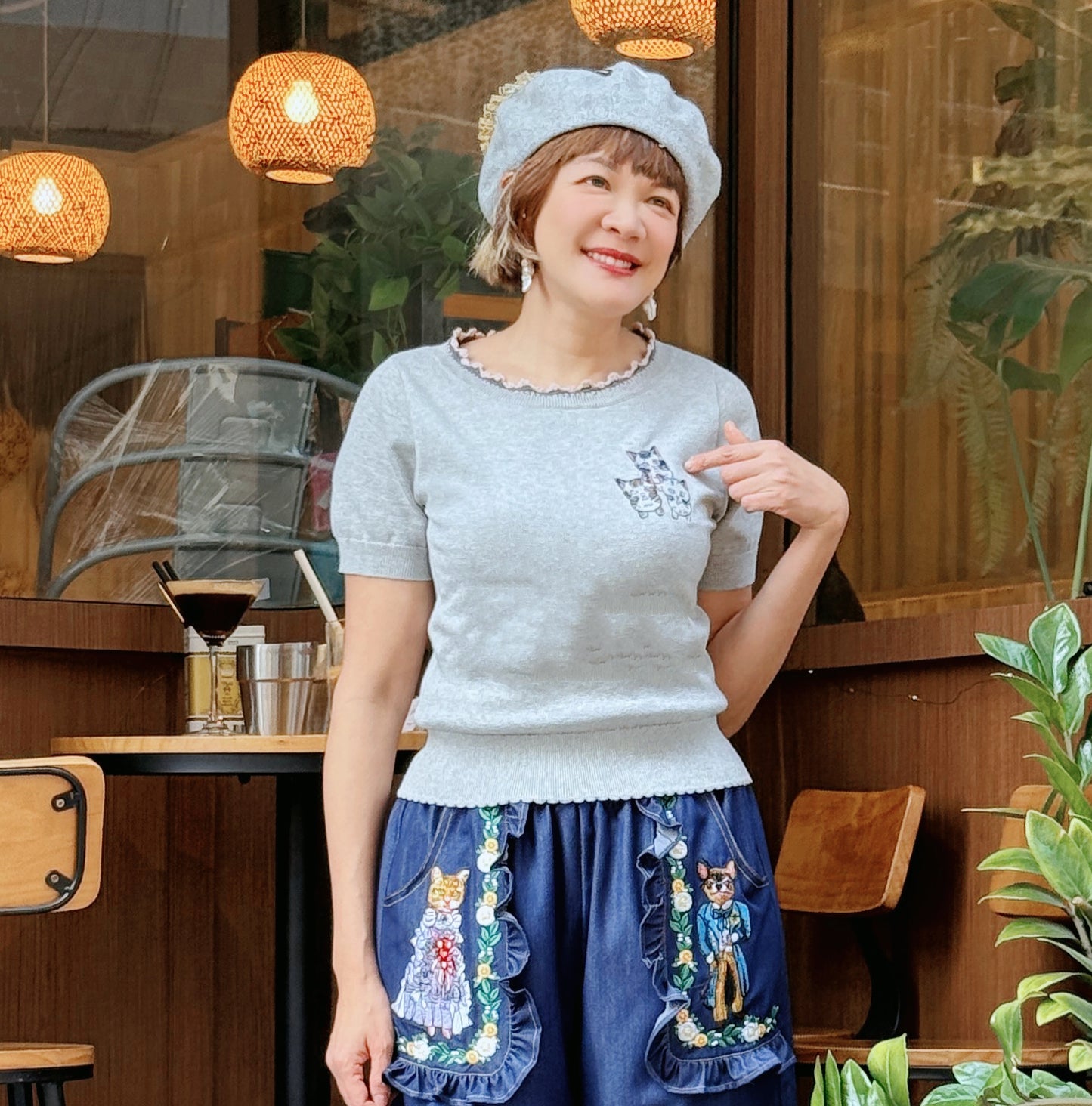 Three cats embroidery and hand crochet sweater