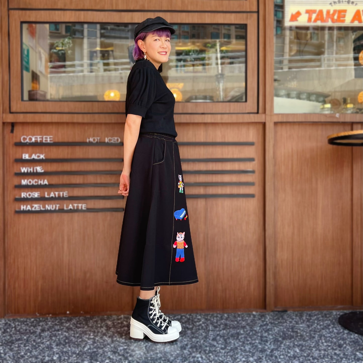 Showa kitten embroidery denim skirt
