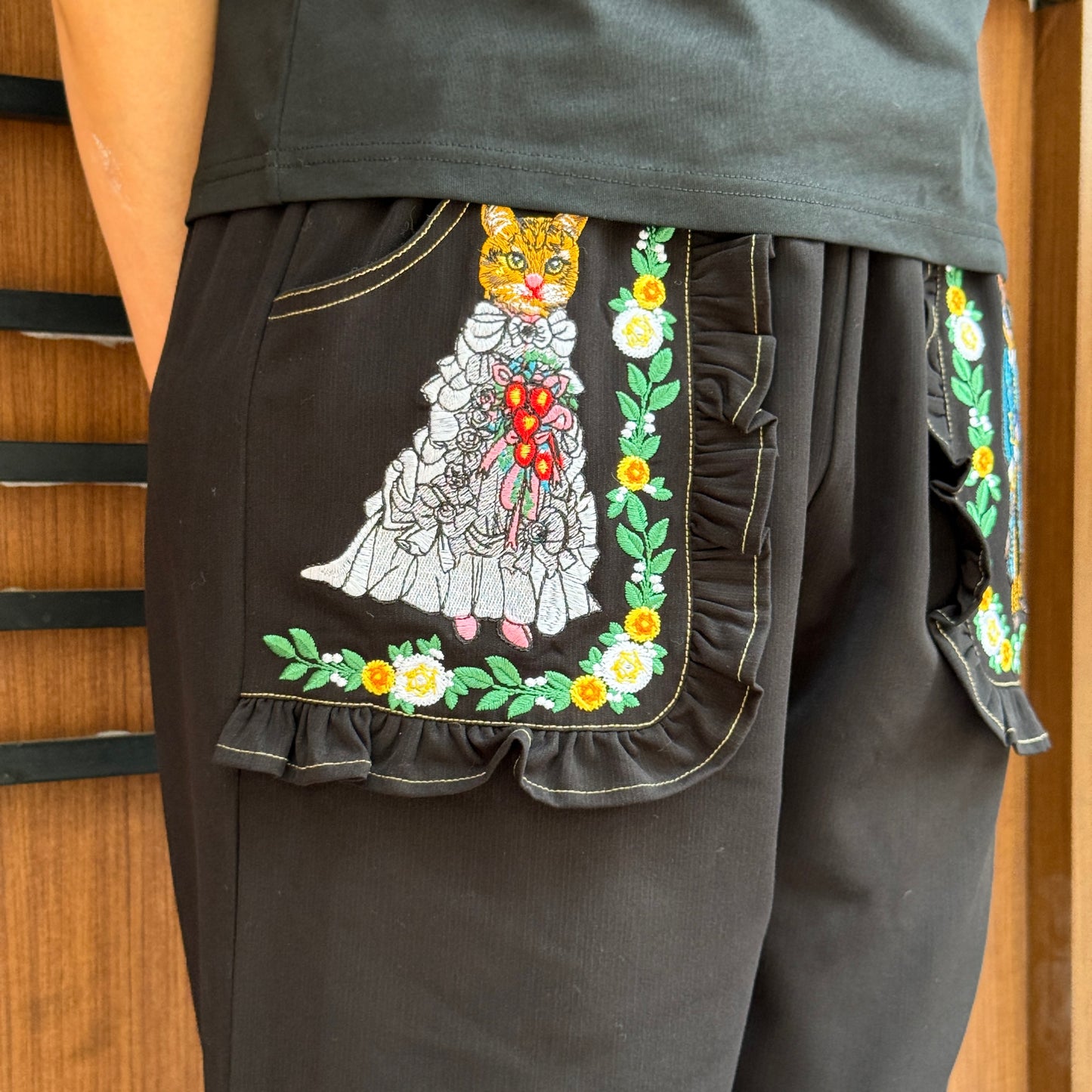 Happy animals embroidery denim pants