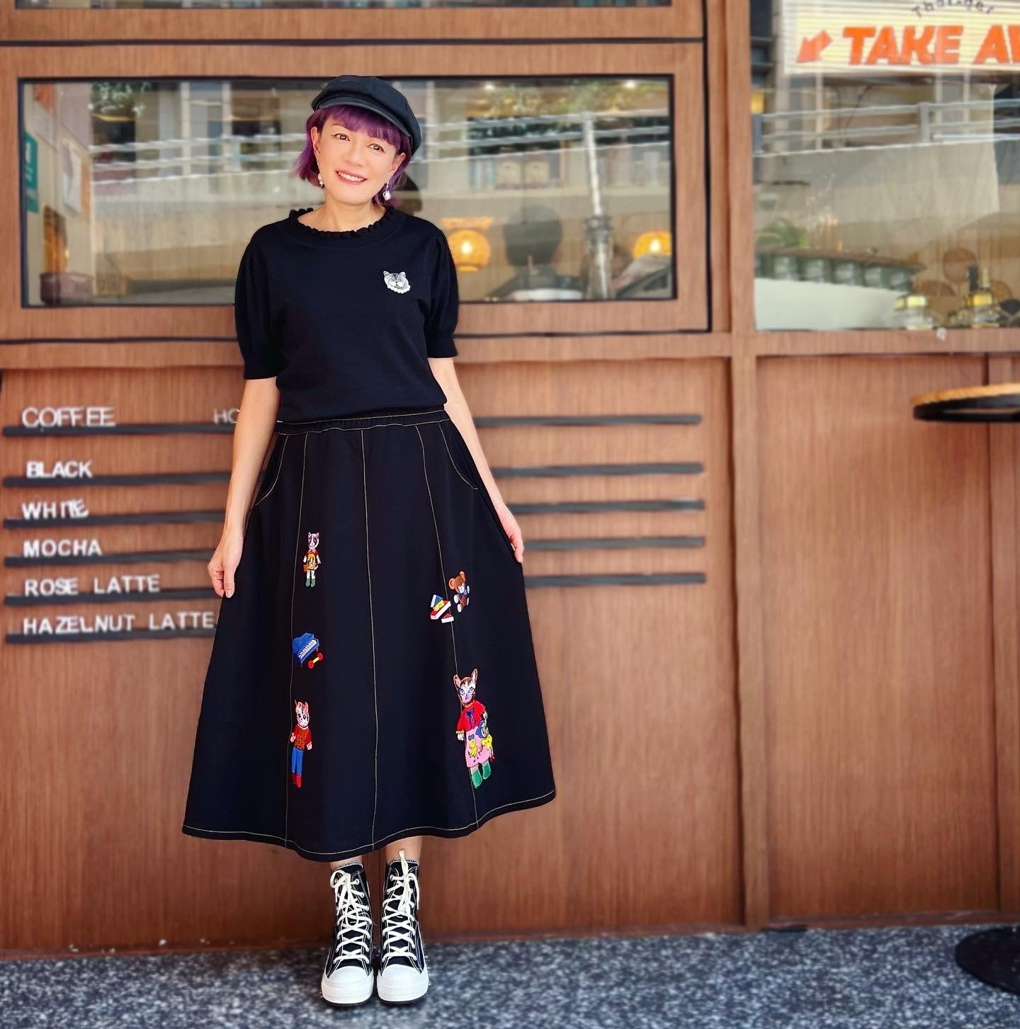 Showa kitten embroidery denim skirt