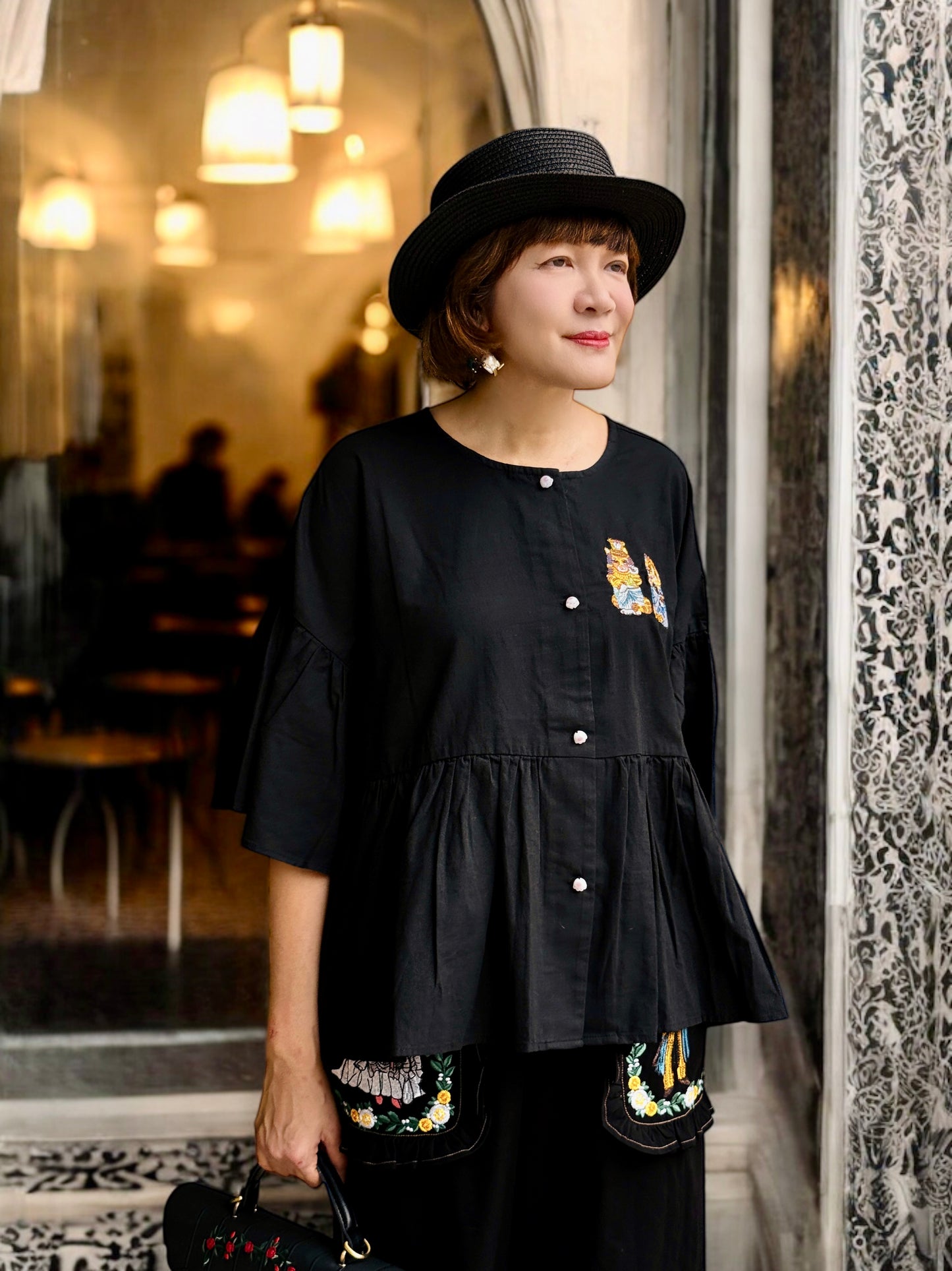 Loose fit ruffles top