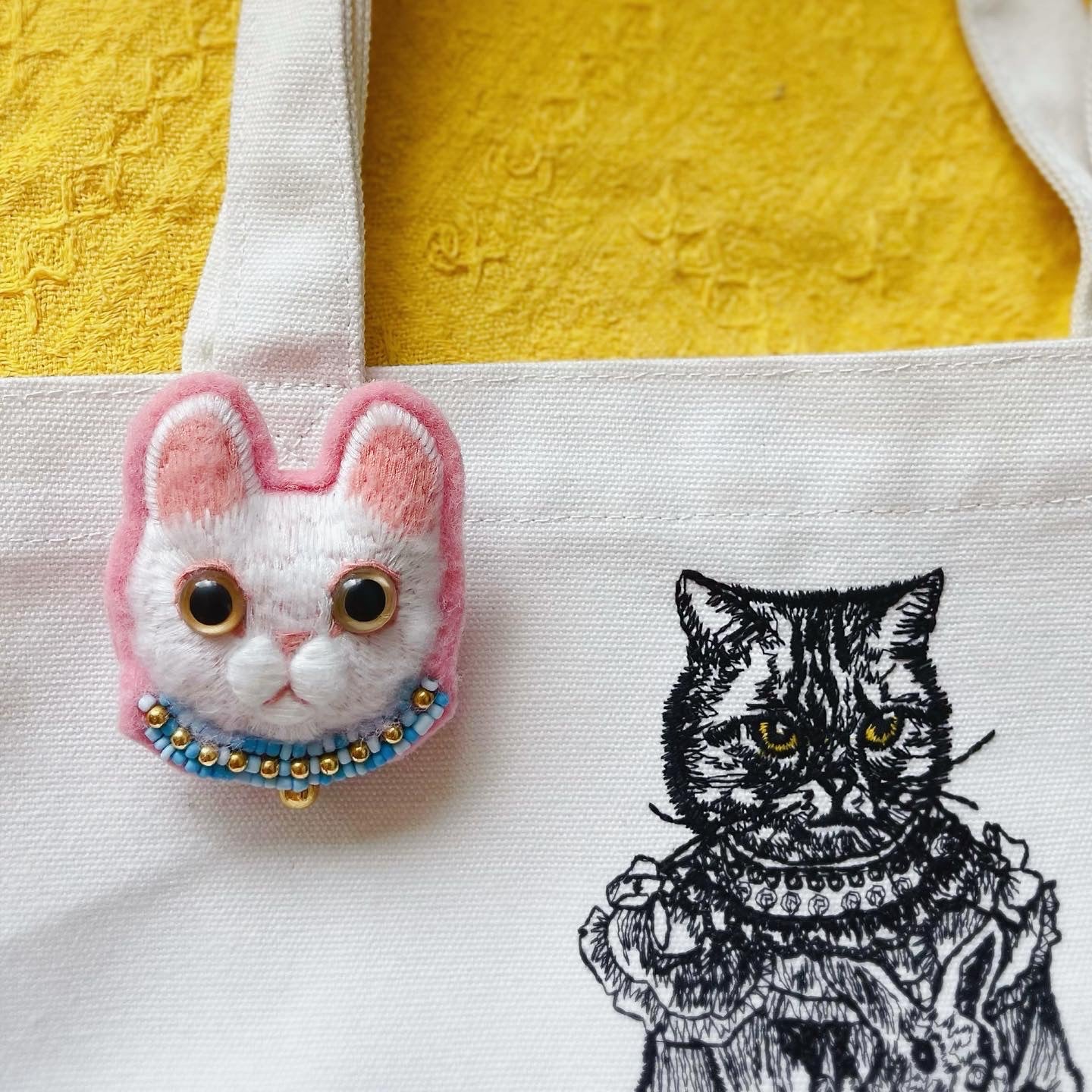 Mr. White Handmade Yarn Brooch