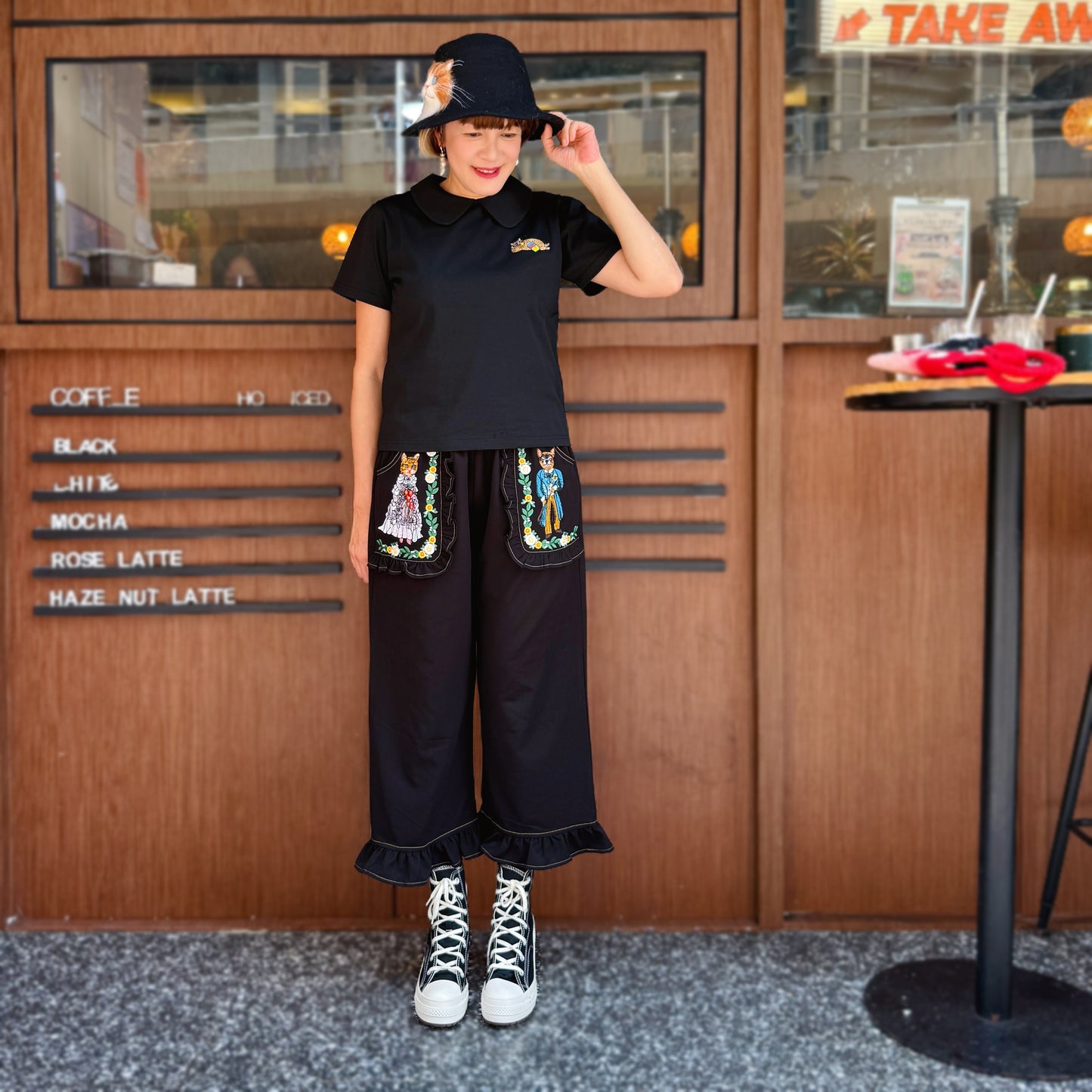 Happy animals embroidery denim pants