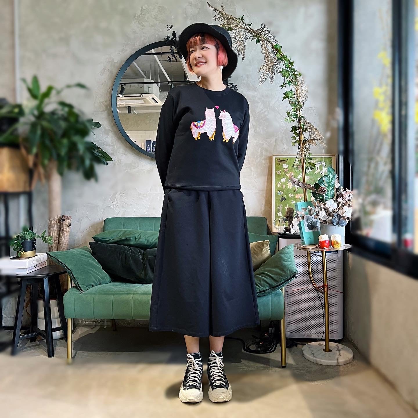 Alpaca couple sweatshirt