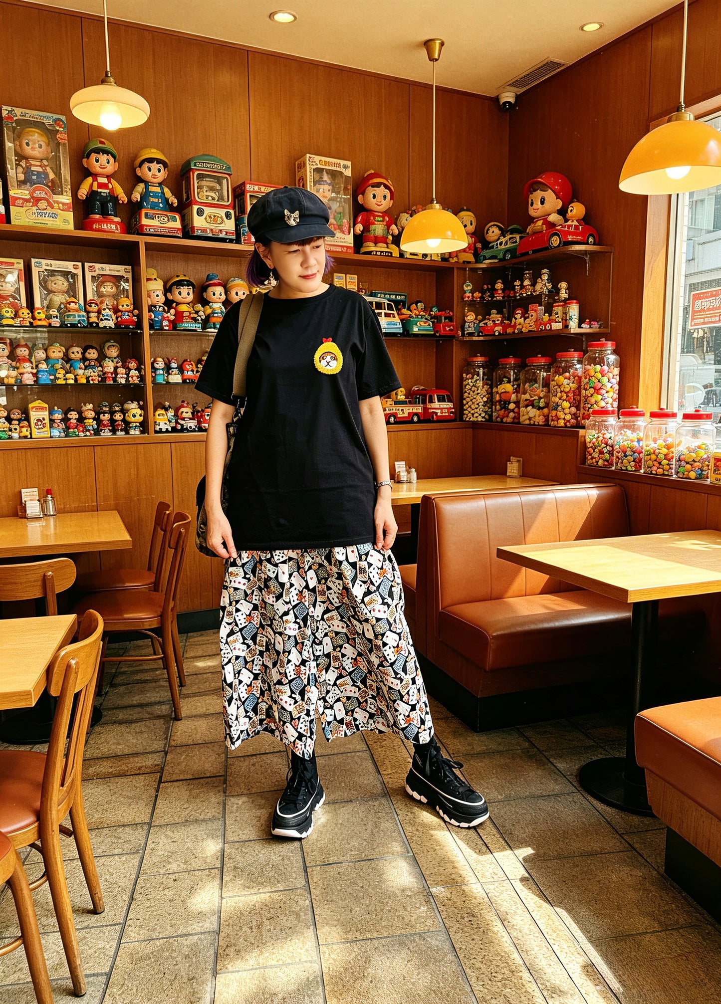 Tempura cat hand embroidery tee