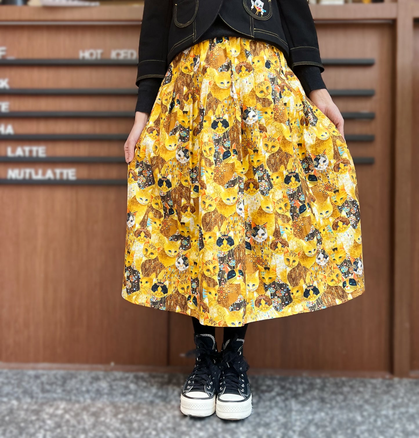 Golden scratched cats midi skirt