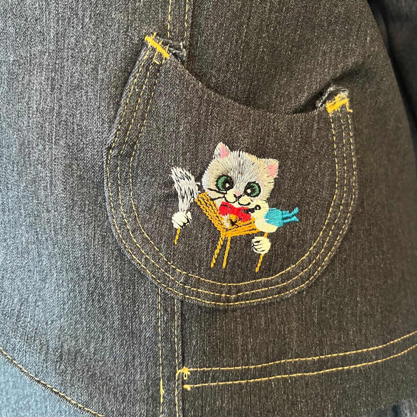 Cat and bird’s embroidery denim jacket