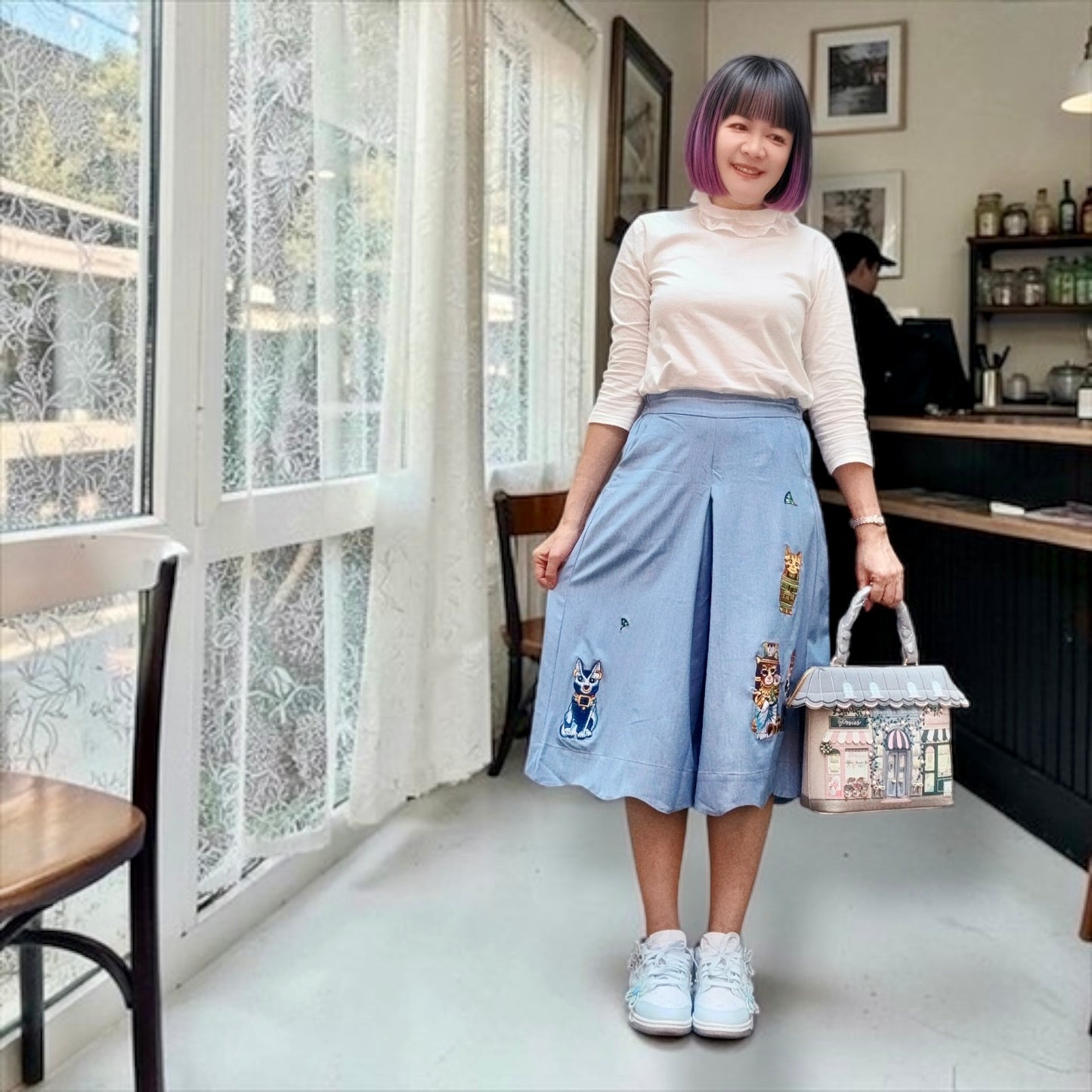 Egyptian cats embroidery skirt pants