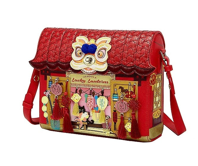 Vendula special edition
Lucky lanterns -year of the horse box bag