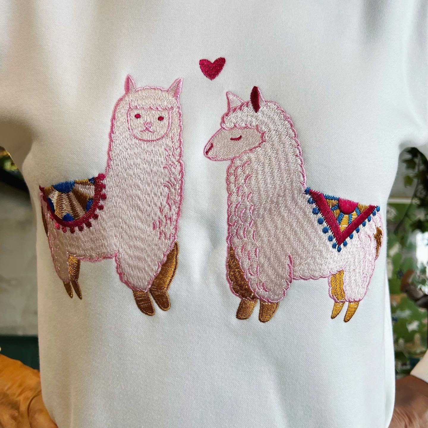 Alpaca couple sweatshirt