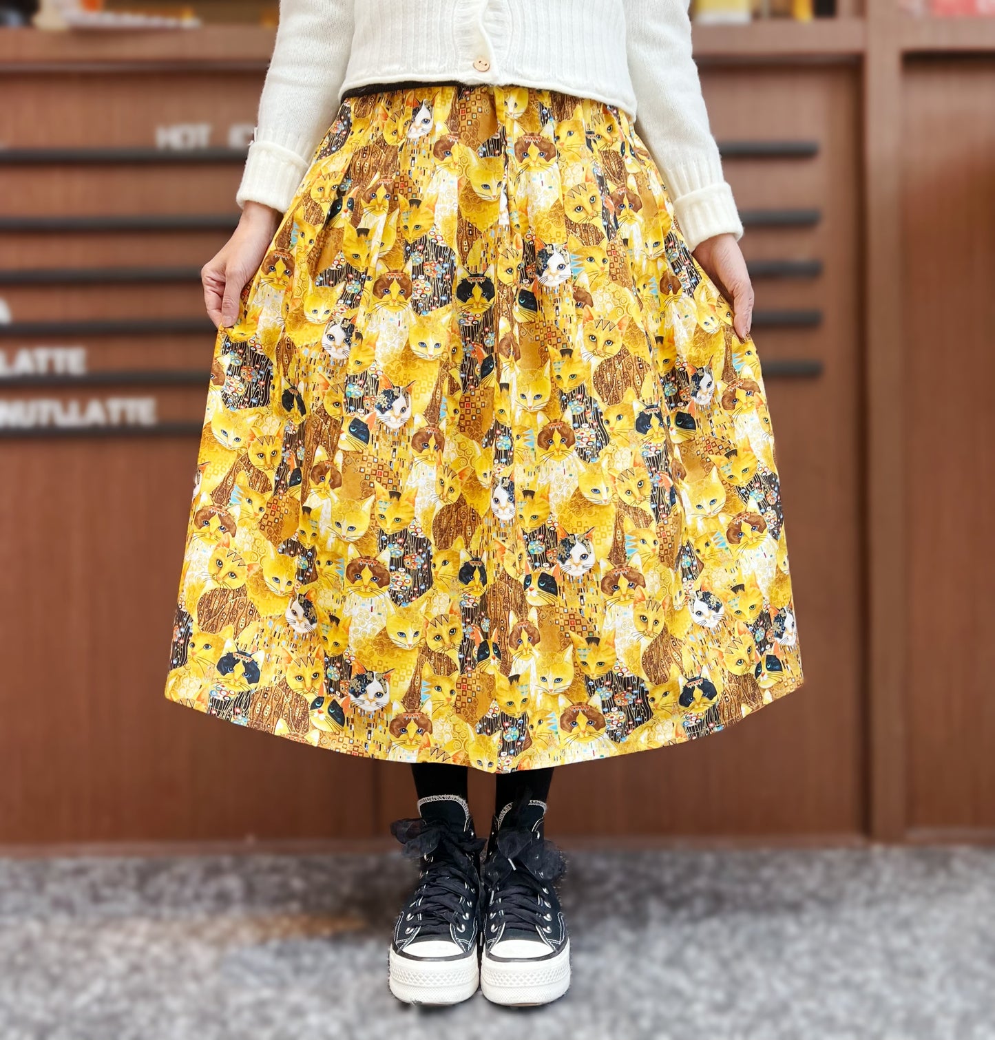 Golden scratched cats midi skirt