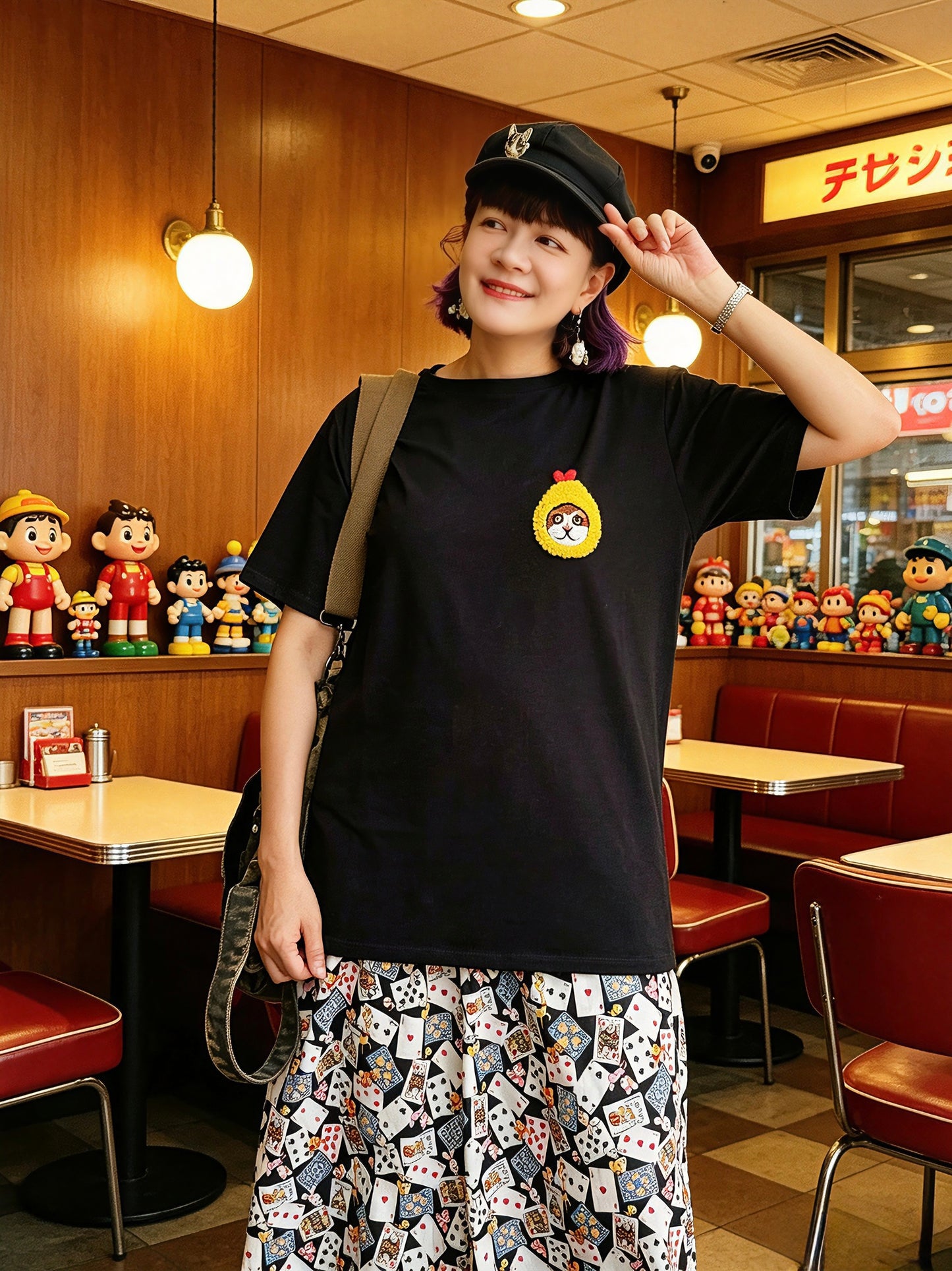 Tempura cat hand embroidery tee