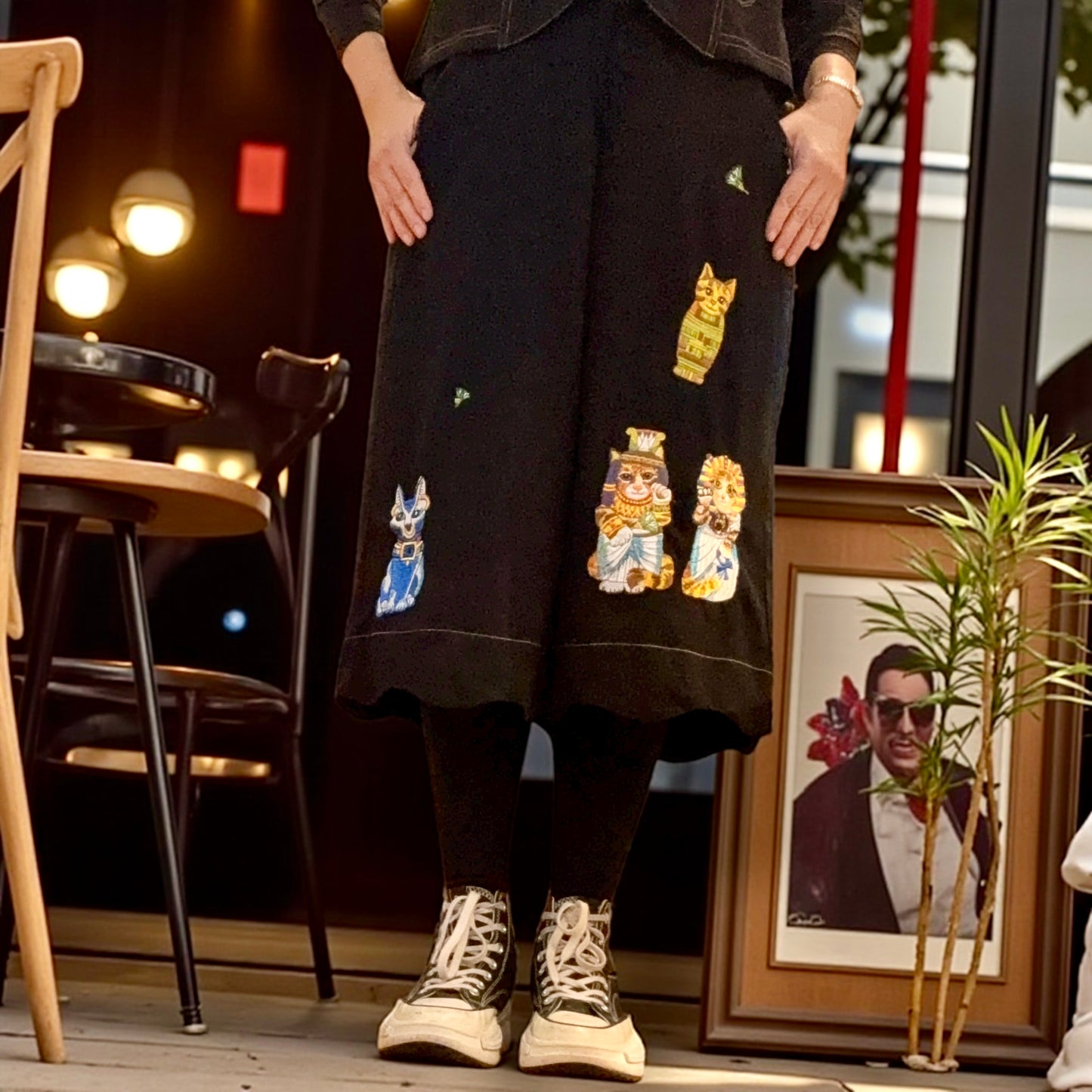 Egyptian cats embroidery skirt pants