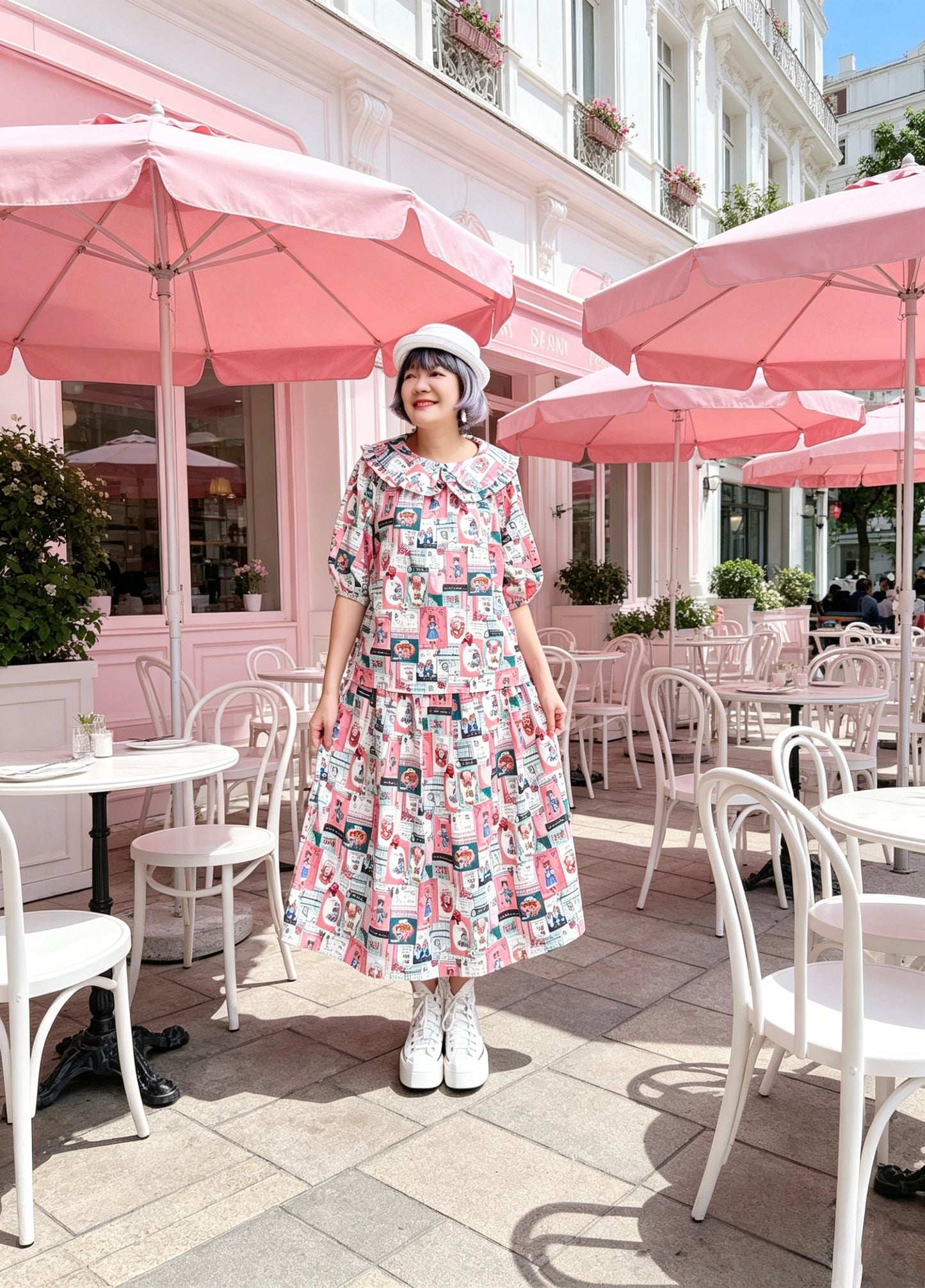 Cat patch pattern dolly neck top