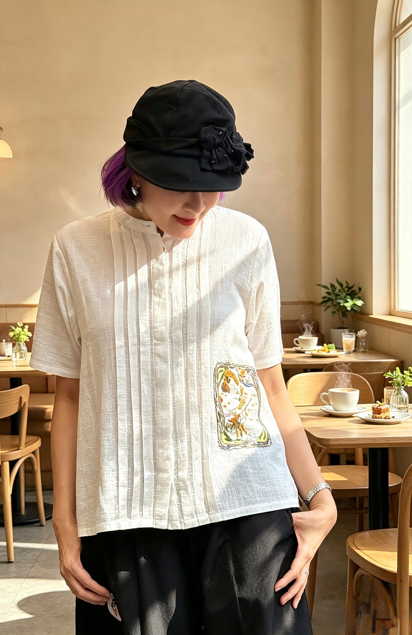 Hugging cat embroidery top/ shirt