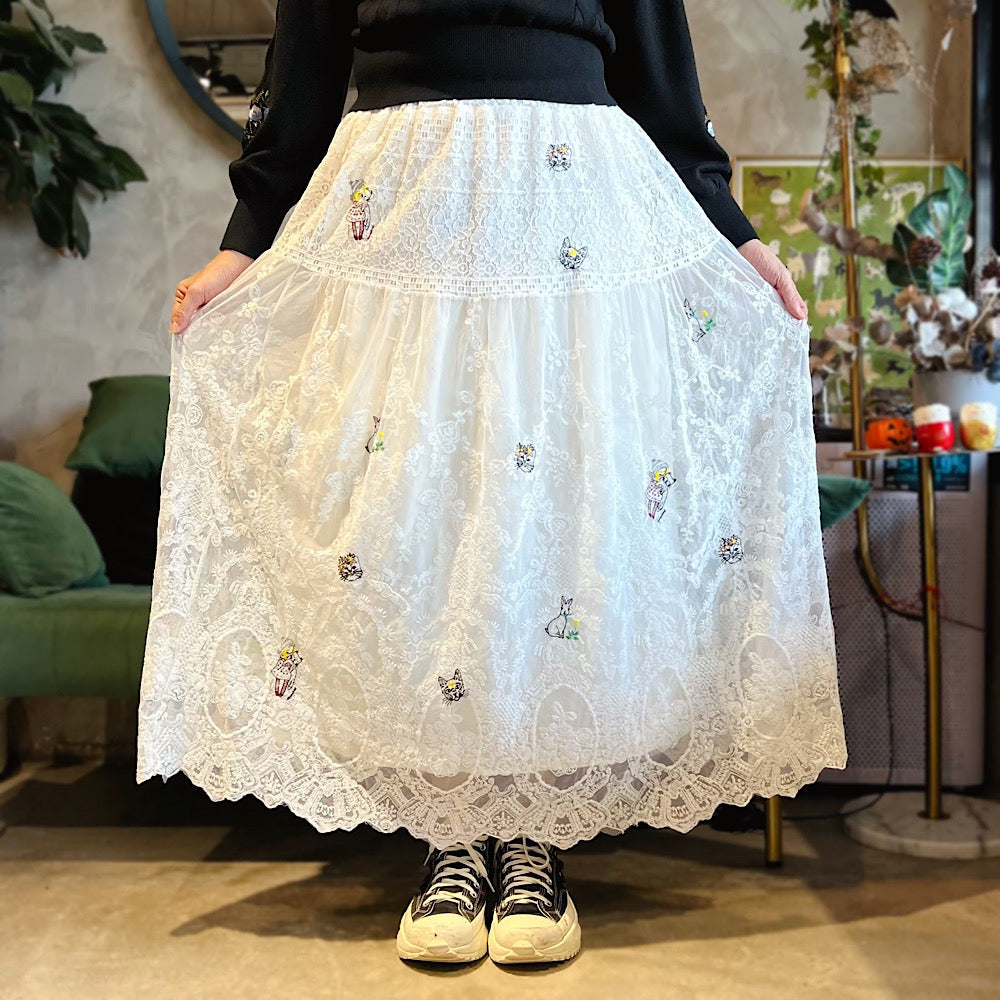 Lace and Animal Embroidery Midi Skirt